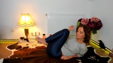 ViciousQueenu can call me Laura online show from January 2025 05:52:02 AM