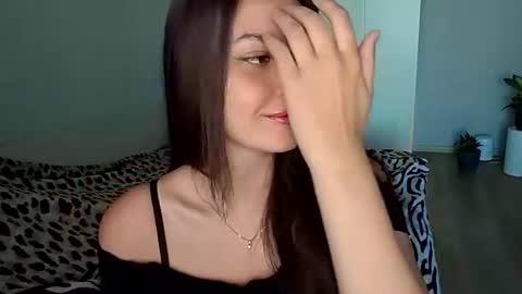Lina online show from June 2026 05:10:02 AM