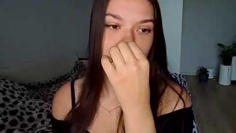 Lina online show from June 2026 05:23:02 AM