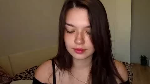 Lina online show from June 2026 05:12:01 AM
