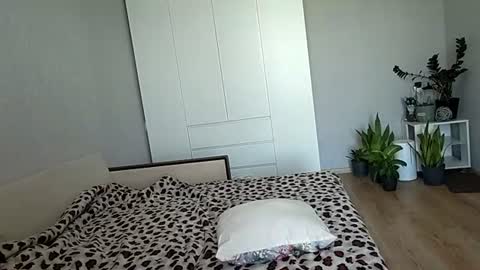 Lina online show from July 2026 06:47:02 AM
