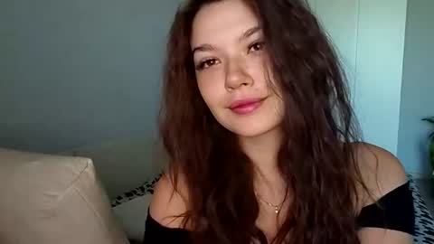 Lina online show from July 2026 05:11:01 AM