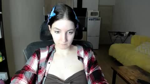 Snapshot of vickie_winters chatting on October 2025 12:39:02 PM Victoria online show from October 2025 12:39:02 PM