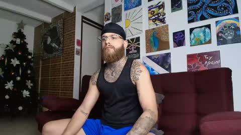 Snapshot of vickingcock7 chatting on December 2025 05:46:01 AM vickingcock7 online show from December 2025 05:46:01 AM