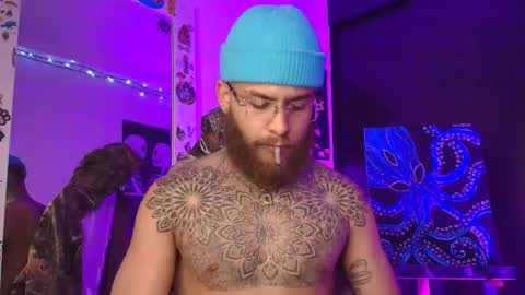 Snapshot of vickingcock7 chatting on December 2025 03:02:02 AM vickingcock7 online show from December 2025 03:02:02 AM