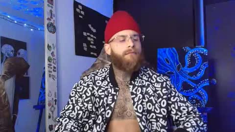 Snapshot of vickingcock7 chatting on December 2025 04:43:01 AM vickingcock7 online show from December 2025 04:43:01 AM