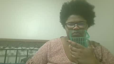 vickiryder56 online show from April 2026 02:05:01 AM