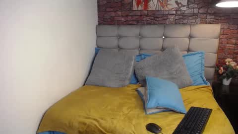 Snapshot of vicky_bass chatting on March 2025 07:48:01 PM VICTORIA online show from March 2025 07:48:01 PM