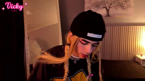 Snapshot of vicky_fant4sy chatting on February 2026 04:34:02 PM Vicky online show from February 2026 04:34:02 PM