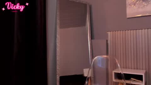 Snapshot of vicky_fant4sy chatting on February 2026 01:51:01 PM Vicky online show from February 2026 01:51:01 PM