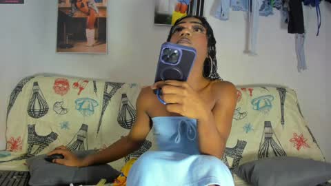 vicky manuela online show from February 2025 10:40:01 PM