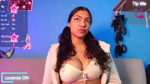 vicky_miller_05 online show from March 2025 05:22:01 PM