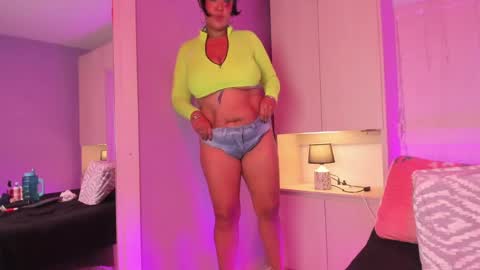 Snapshot of vicky_ruiz chatting on January 2025 11:19:02 PM V I C K Y online show from January 2025 11:19:02 PM