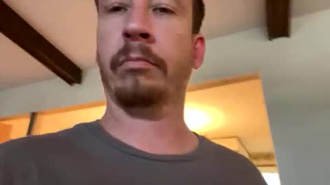 Snapshot of vicrobertson595 chatting on November 2025 06:31:02 PM vicrobertson595 online show from November 2025 06:31:02 PM