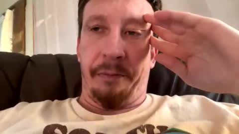 Snapshot of vicrobertson595 chatting on February 2026 01:41:01 PM vicrobertson595 online show from February 2026 01:41:01 PM