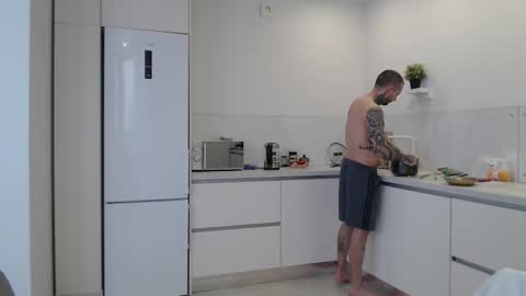 Snapshot of victor_rhino chatting on February 2026 11:14:02 AM Victor rhinoff online show from February 2026 11:14:02 AM