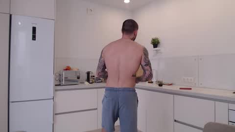 Snapshot of victor_rhino chatting on February 2026 10:43:01 AM Victor rhinoff online show from February 2026 10:43:01 AM