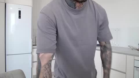 Snapshot of victor_rhino chatting on February 2026 10:22:01 AM Victor rhinoff online show from February 2026 10:22:01 AM