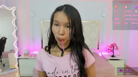 Snapshot of victoria1_tay chatting on May 2026 07:44:01 PM victoria1_tay online show from May 2026 07:44:01 PM