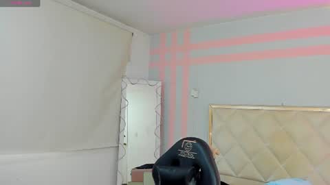 victoria1_tay online show from July 2026 06:58:02 PM