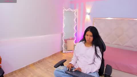 victoria1_tay online show from July 2026 07:19:02 PM