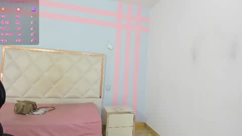 victoria1_tay online show from July 2026 07:04:01 PM