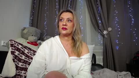 Snapshot of victoria50 chatting on January 2025 03:55:01 PM victoria50 online show from January 2025 03:55:01 PM