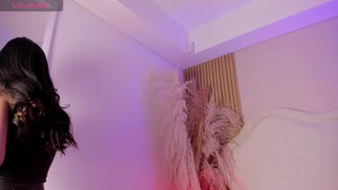 victoria___jonnes online show from September 2025 02:43:01 PM