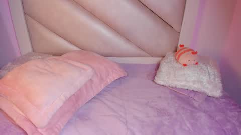 Victoria online show from November 2025 04:29:01 PM