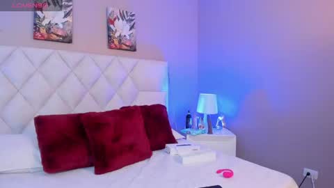 victoria__lee_ online show from May 2026 04:08:01 AM