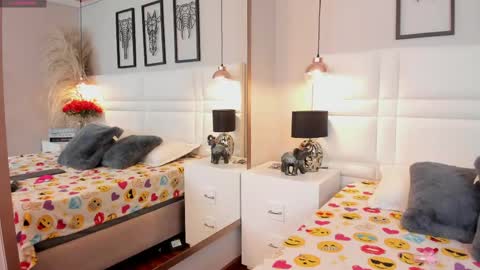 victoria__lee_ online show from June 2026 03:33:01 AM