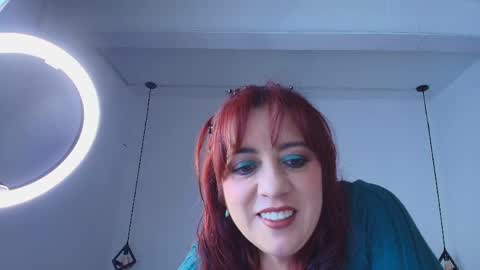  V I C T O R I A   online show from April 2026 12:03:01 PM