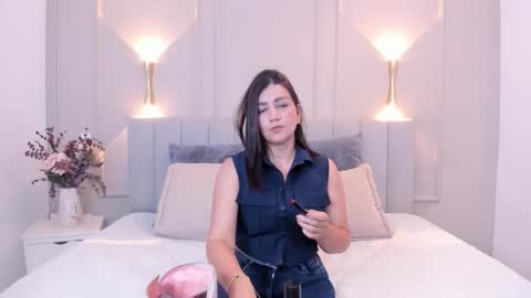 victoria  online show from February 2026 07:09:02 PM