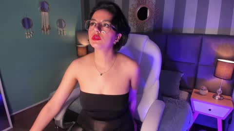 Victoria online show from February 2025 01:11:01 PM