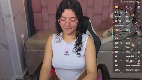 victoria_castillo_b online show from January 2026 03:11:02 AM