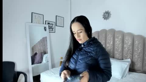 valentina online show from October 2025 10:25:01 AM