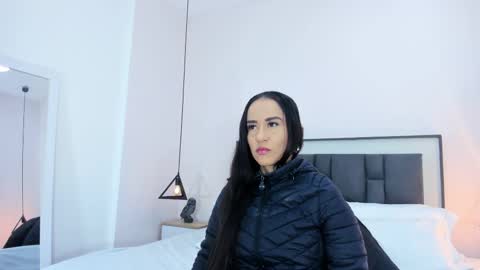 valentina online show from November 2025 09:31:01 AM