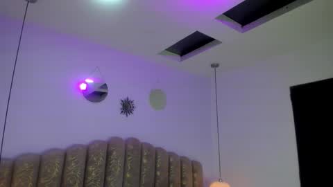 valentina online show from February 2026 12:05:02 PM