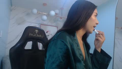 Victoria online show from April 2026 01:46:02 PM