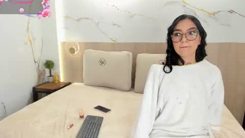  Victoria H  online show from June 2026 05:02:02 PM