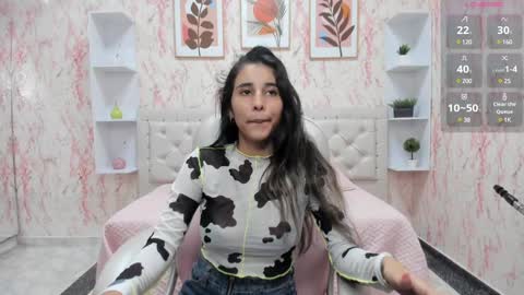 Victoria Houston  online show from December 2024 03:26:01 AM