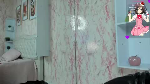 Victoria Houston  online show from March 2025 07:32:02 PM