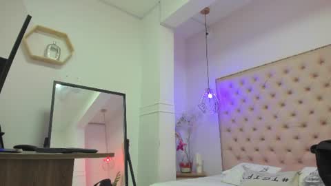 victoria_kitt online show from July 2026 07:20:01 PM