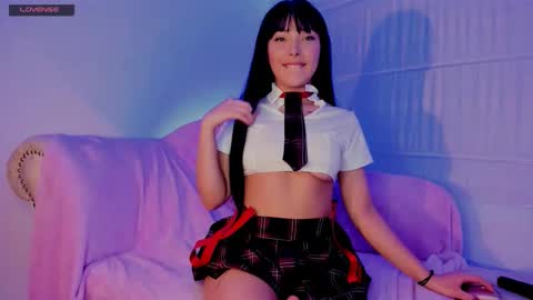 Snapshot of victoria_laurent chatting on October 2025 06:28:02 PM Victoria Laurent online show from October 2025 06:28:02 PM