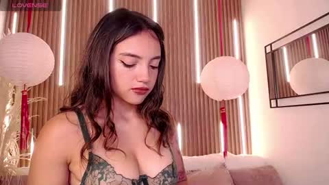 VICTORIA  online show from July 2026 01:40:01 PM
