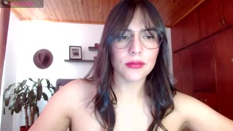 VICTORIA MARTELO online show from May 2026 05:29:01 PM