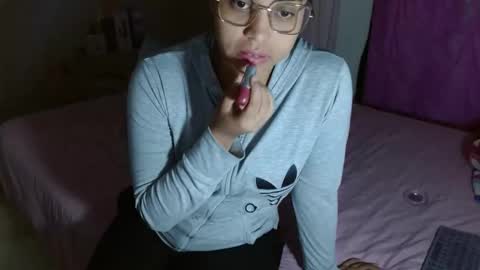 VICKY online show from May 2026 11:34:04 PM