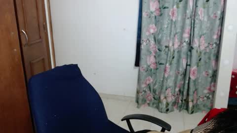 victoria online show from November 2025 03:20:02 AM