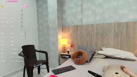 victoria_pachon online show from July 2026 09:37:01 AM