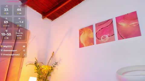 VICTORIA online show from February 2025 11:23:02 PM